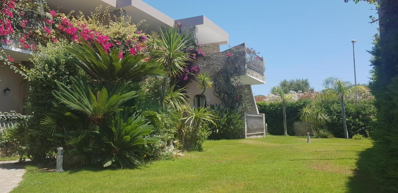 Palm Village Villasimius Exterior photo