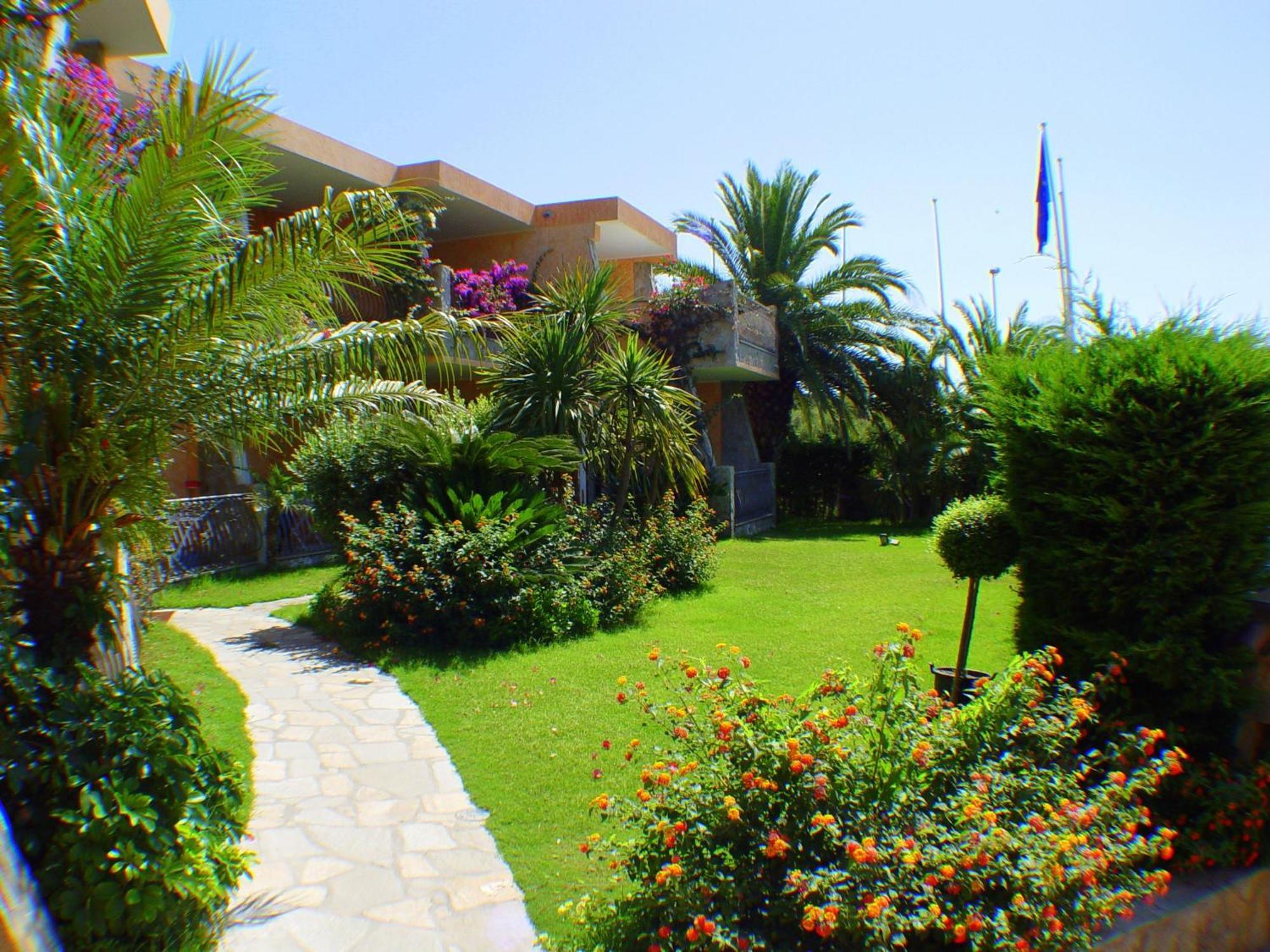 Palm Village Villasimius Exterior photo